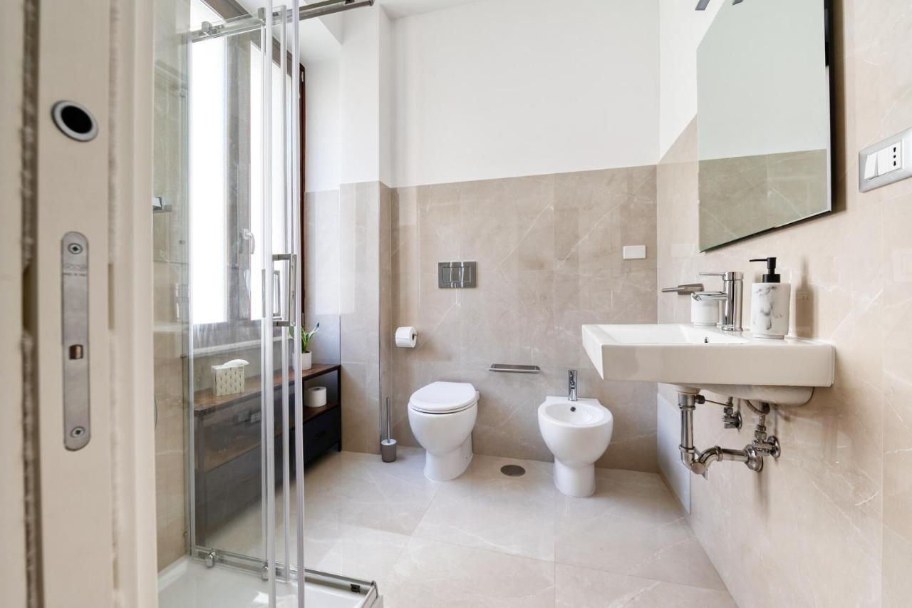 3 Rooms 3 Bathrooms - Lovely Apartment Close The Vatican Roma Esterno foto