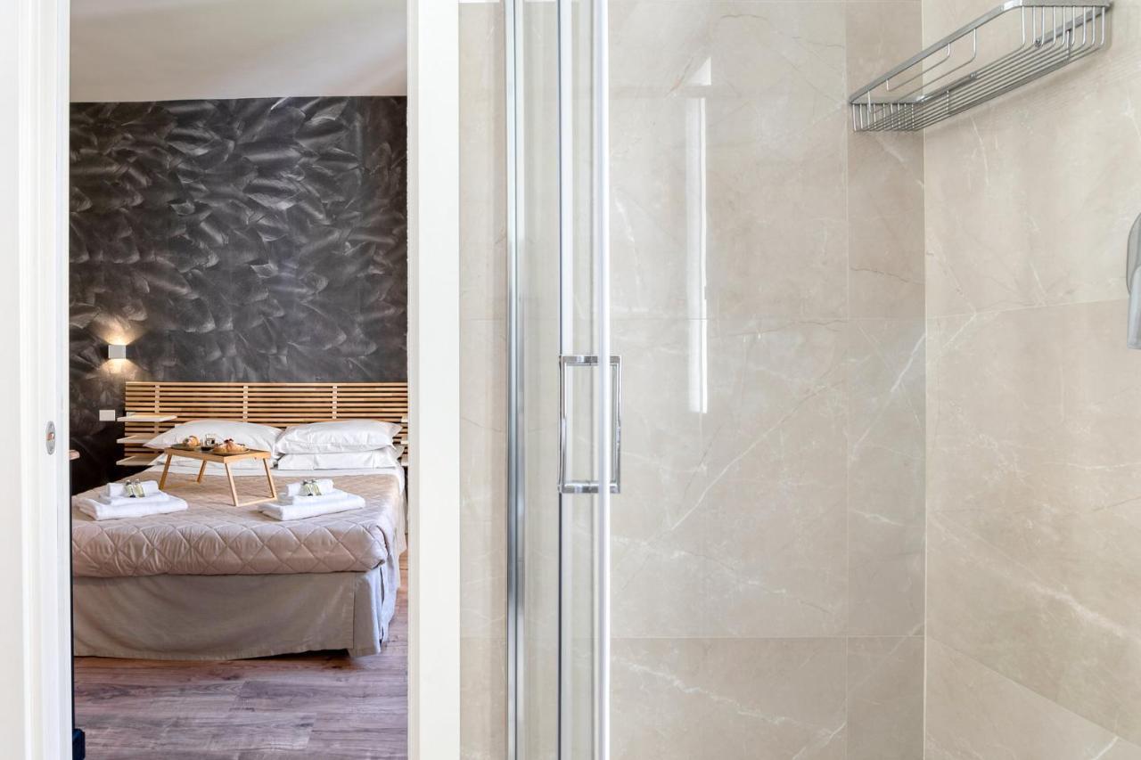 3 Rooms 3 Bathrooms - Lovely Apartment Close The Vatican Roma Esterno foto